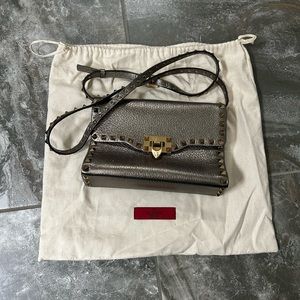 Valentino Garavani rockstud  flip lock flap medium crossbody bag